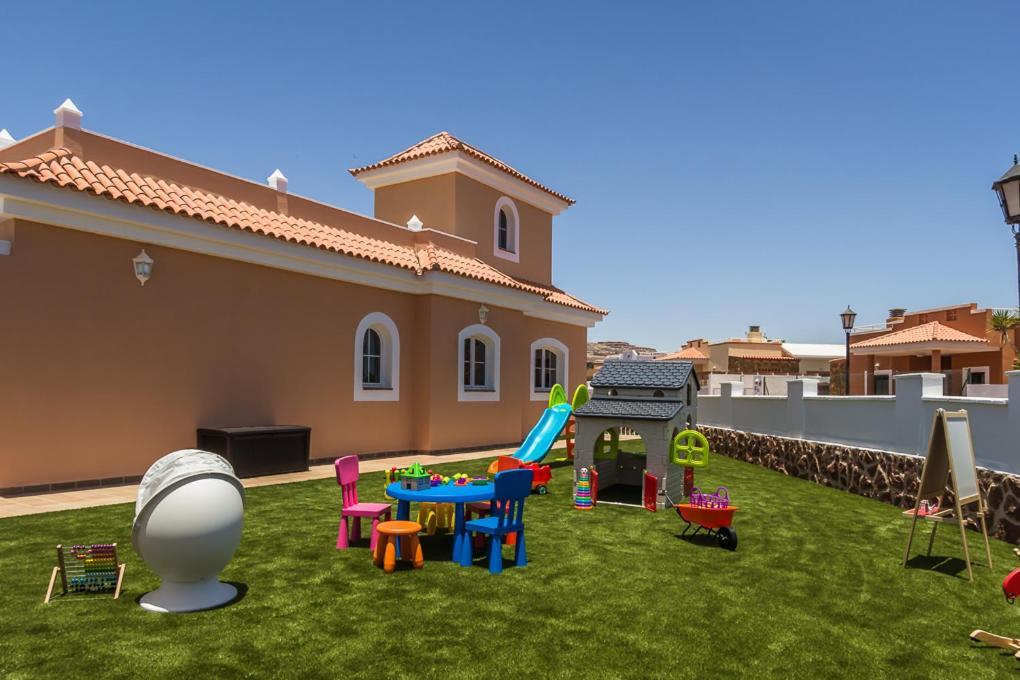 Perfect For Family Holidays With Private Pool, Near Beach And Golf- Villa Ashley Costa De Antigua Exterior foto